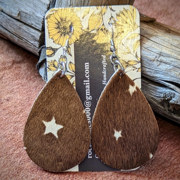 2/$12 NWT Handcrafted Hair On Teardrop Earrings With Silver Fish Hook Wire - Picture 5 of 5